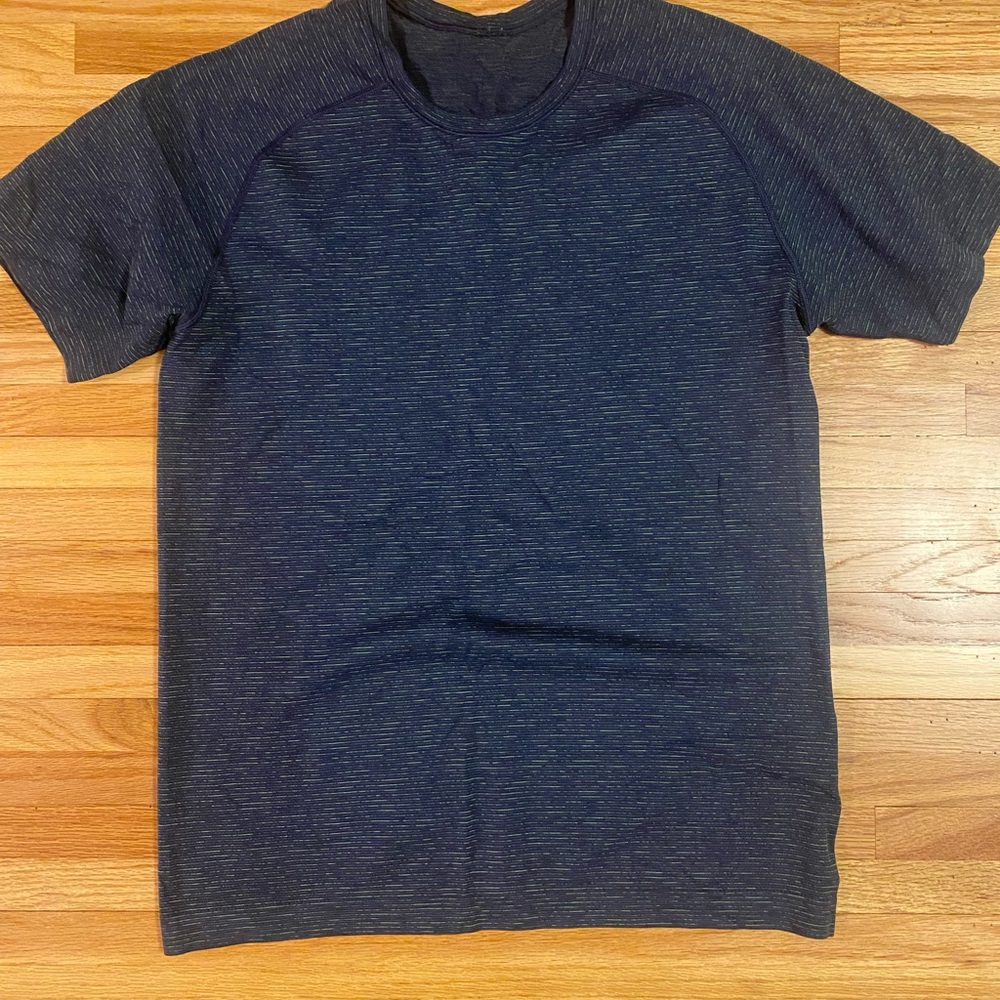 Lululemon Men’s Metal Vent Shirt 2.0